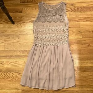 ANDREE BY UNIT Lace Small Taupe Sleeveless Dress